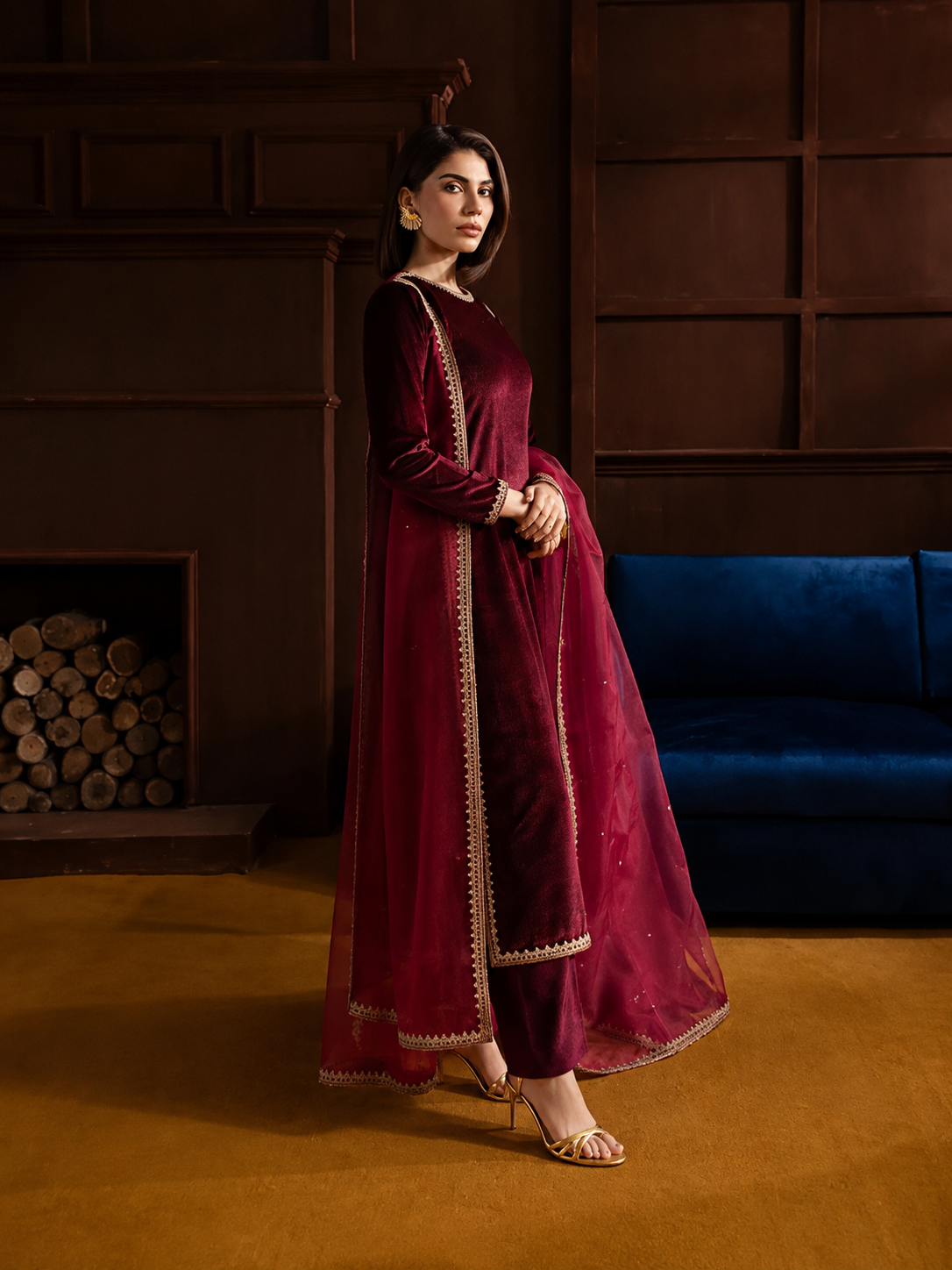 Women’s Maroon Velvet Dress (03 Piece)