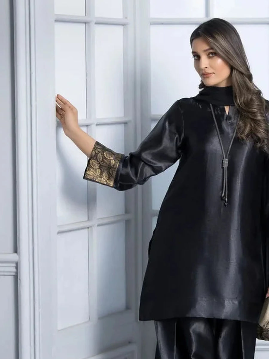 Women Black Fashionable Farshi Dress (03 Piece)