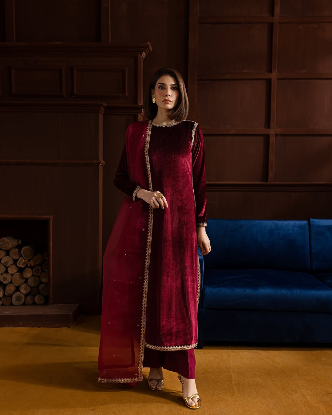Women's Maroon Velvet Dress (03 Piece)