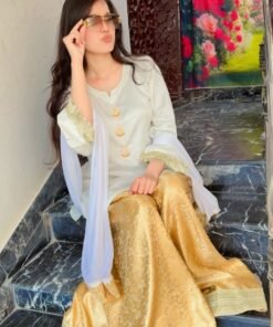 Elegant outfit with gold accents ( 3 Pc )